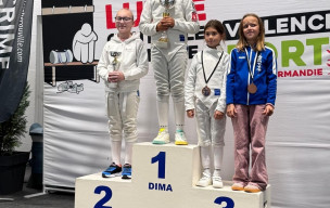 🍂 CHALLENGE D’AUTOMNE À HÉROUVILLE-SAINT-CLAIR : UN BEAU WEEK-END POUR MONTIVILLIERS ESCRIME ! 🏆